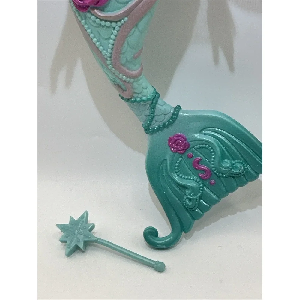 Barbie Fairytopia Mermaidia Shella Mermaid Doll 2005 Complete Skirt Wand
